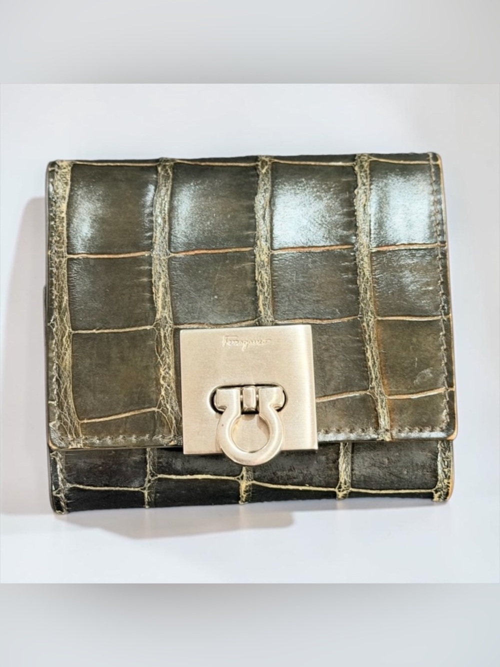 Vintage Salvatore Ferragamo Gancini Croc EmboCoin Purse Wallet Italy